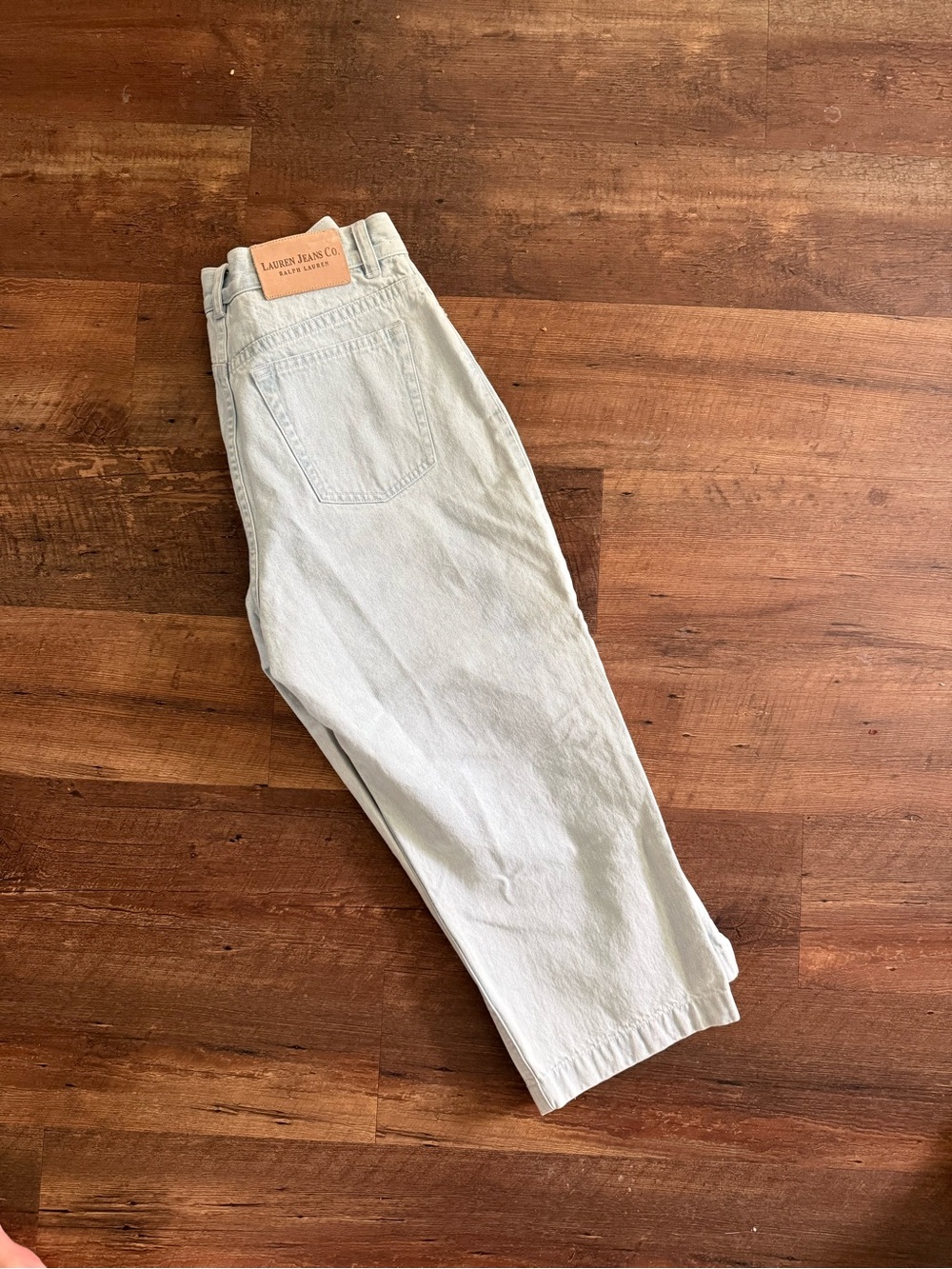 Lauren Jeans Co Light Wash Capris - Pale Blue